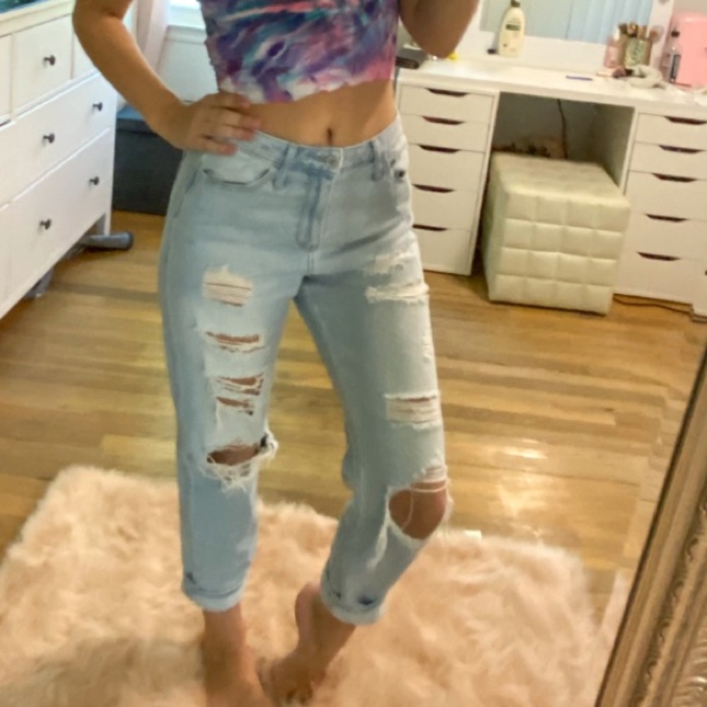 MOM JEANS